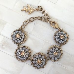 Antique Peach Flower Bracelet (Peach)
